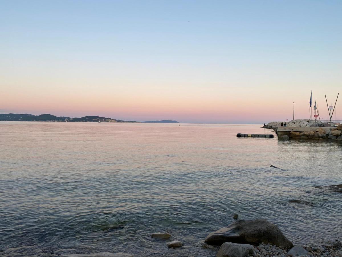 Fanny Wifi Climatise Tout A Pieds 4 Personnes La Ciotat Exterior photo